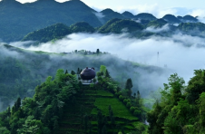 湖北宣恩：仙山贡水入画来