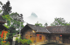 湖北五峰栗子坪村：勤扫地修村志 以文化人