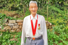 湖北南漳：八旬老党员的“特殊党费”