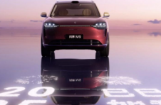 50万级SUV销量神话！问界M9 2025款27天大定4万台